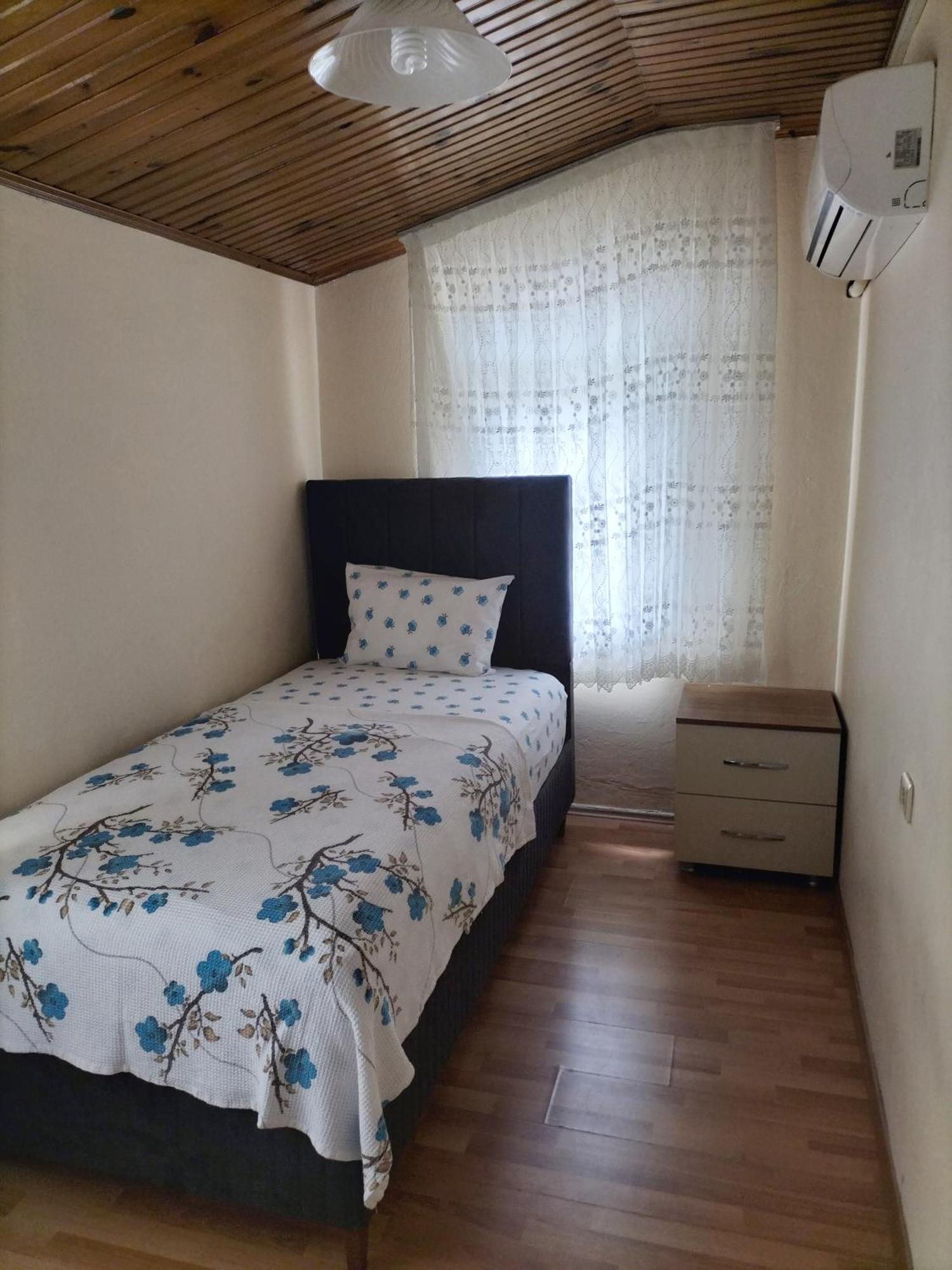 Gueler Central Apartment Трабзон Екстериор снимка
